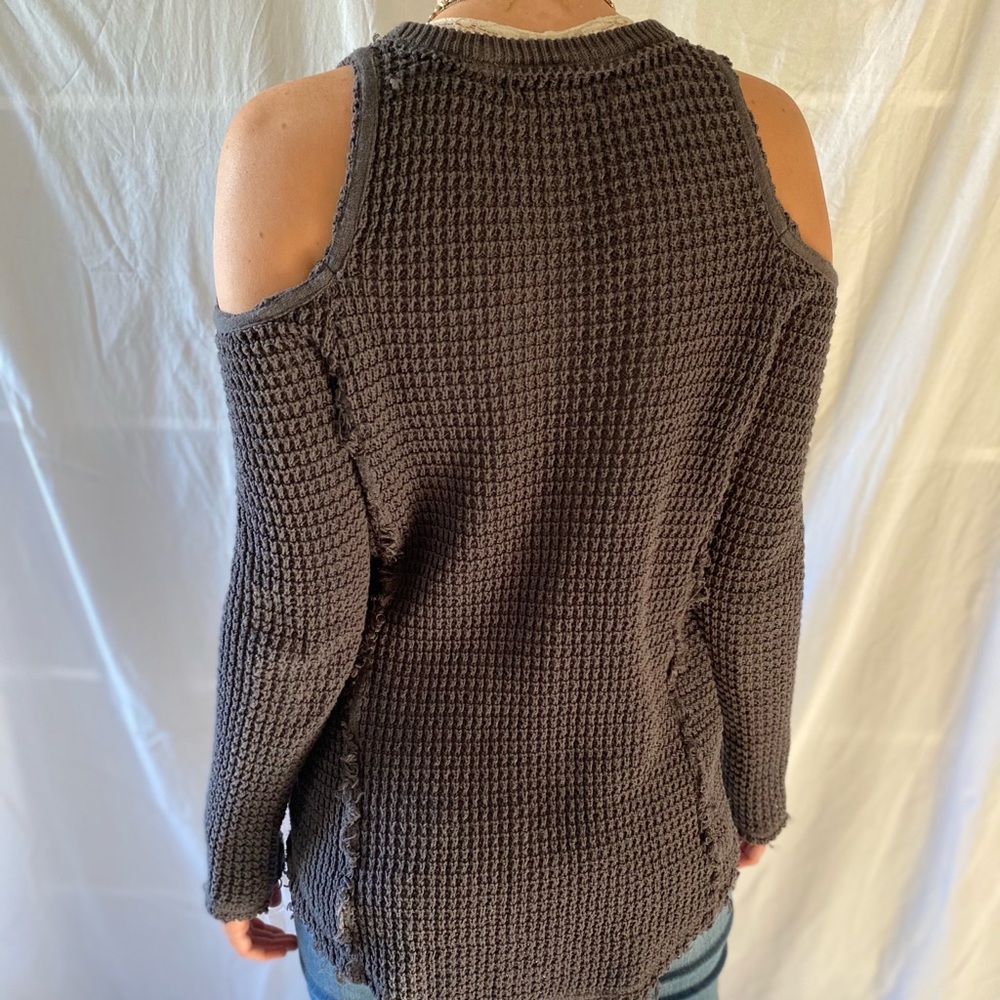 Sweater - Picture 2 of 3